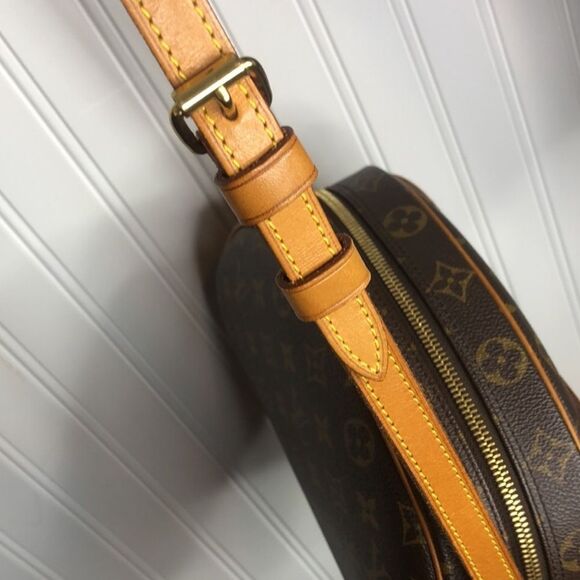 LOUIS VUITTON BLOIS Monogram Crossbody Shoulder Bag COMES WITH: LV Dust Bag COA - Picture 11 of 17